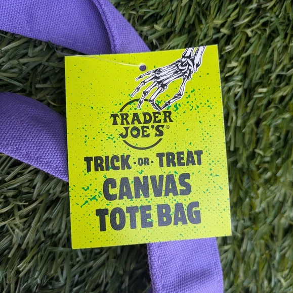 NEW Trader Joe's Reusable Halloween Mini Tote Bags Set: Limited Edition - Picture 2 of 6